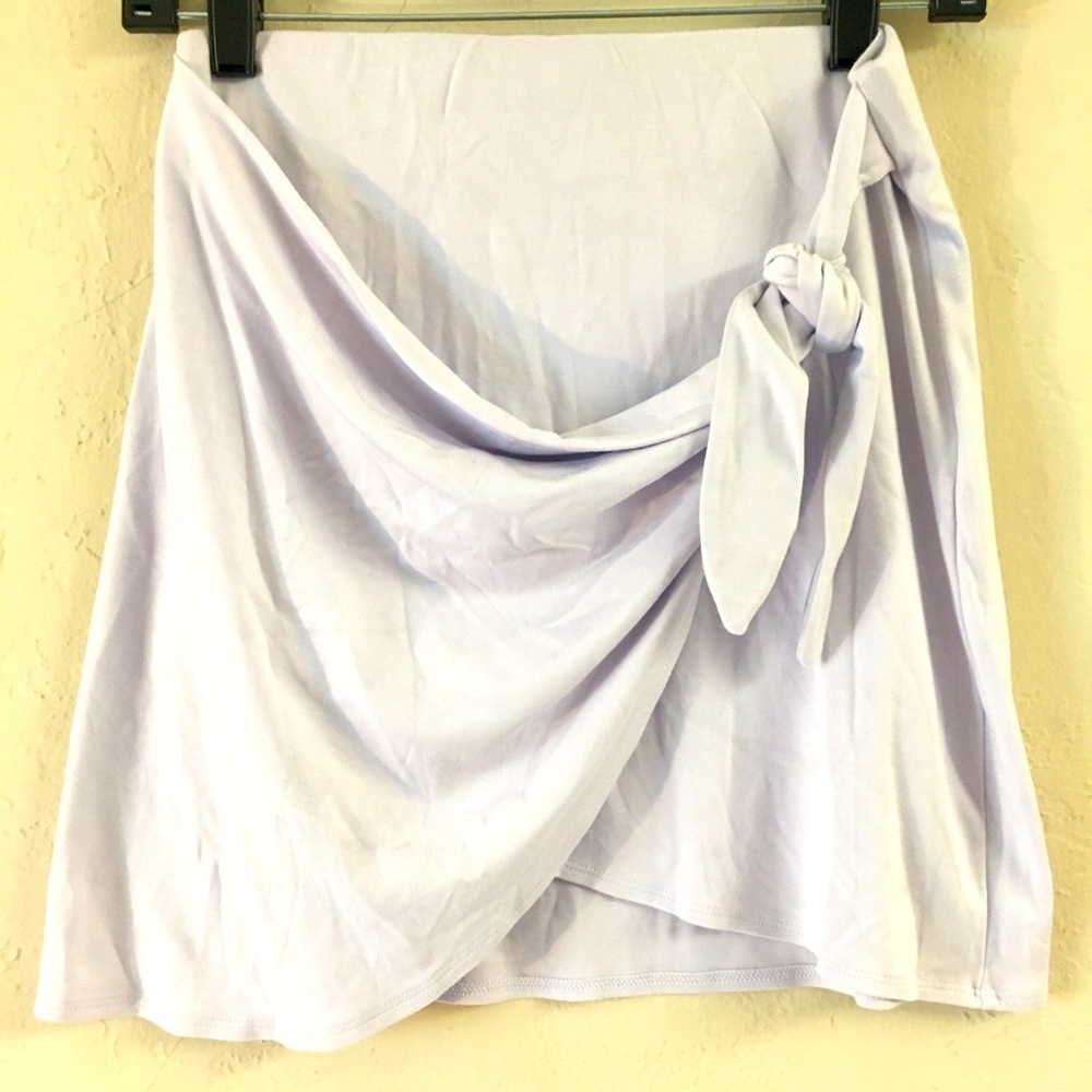 Wilfred Athletic Tie Mini Skirt Small Stretch Casual Preppy  Vacation Travel